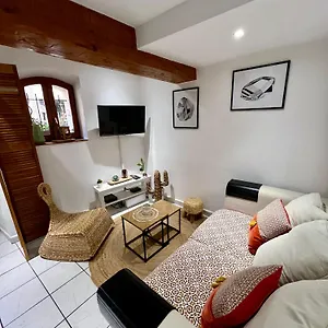 Superbe Neuf Et Cosy En Centre Appartement Hyères